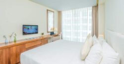 Alacarte Rooftop pool with overlook view, 1BRD. Alacarte Rooftop pool with overlook view, 1BRD.
