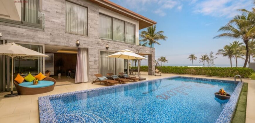 Villa 7 Bedroom Beachfont with Breakfast Villa 7 Bedroom Beachfont with Breakfast