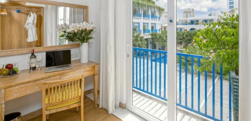 Oia-Inspired Suite with Pool View | My Khe Beach