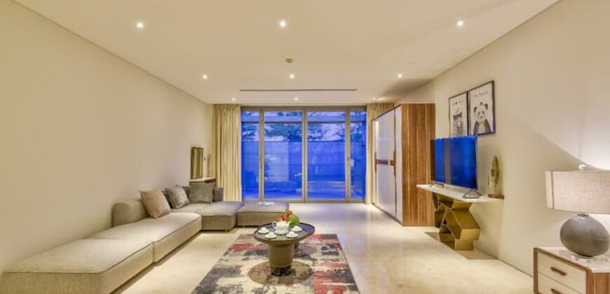 Amazing Beachfront 6 Bedroom Villa Amazing Beachfront 6 Bedroom Villa
