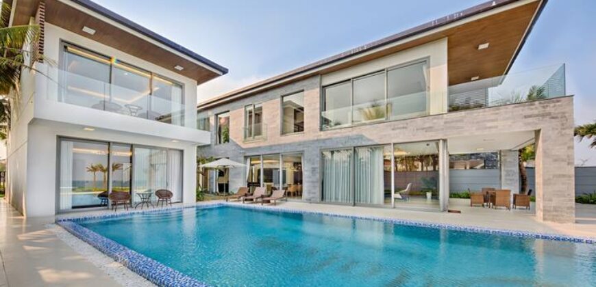 Luxury Beachfront Villa w/ Private Pool & Beach Luxury Beachfront Villa w/ Private Pool & Beach
