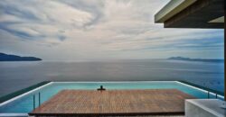 A La Carte Beachfront Lovers Bliss Retreat Studio. A La Carte Beachfront Lovers Bliss Retreat Studio.