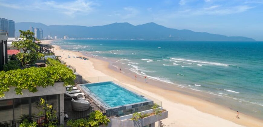 High-end 10BR Private Villa | Direct Beach Access High-end 10BR Private Villa | Direct Beach Access